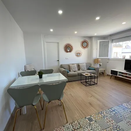 Apartament The Traveller's House Con Vistas A Playa La Caleta