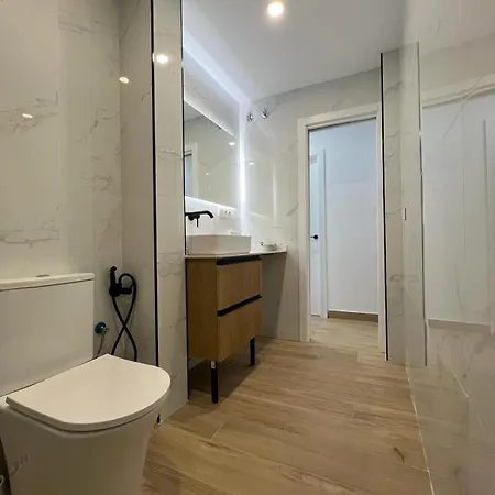 Appartement The Traveller's House Con Vistas A Playa La Caleta