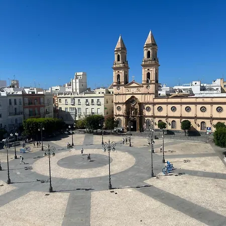 The Traveller's House Con Vistas A Playa La Caleta *