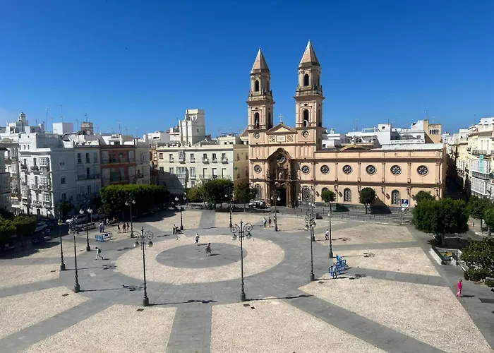 The Traveller's House Con Vistas A Playa La Caleta *